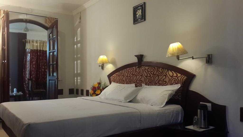 Hotel Planet Mount Ченнаи Экстерьер фото